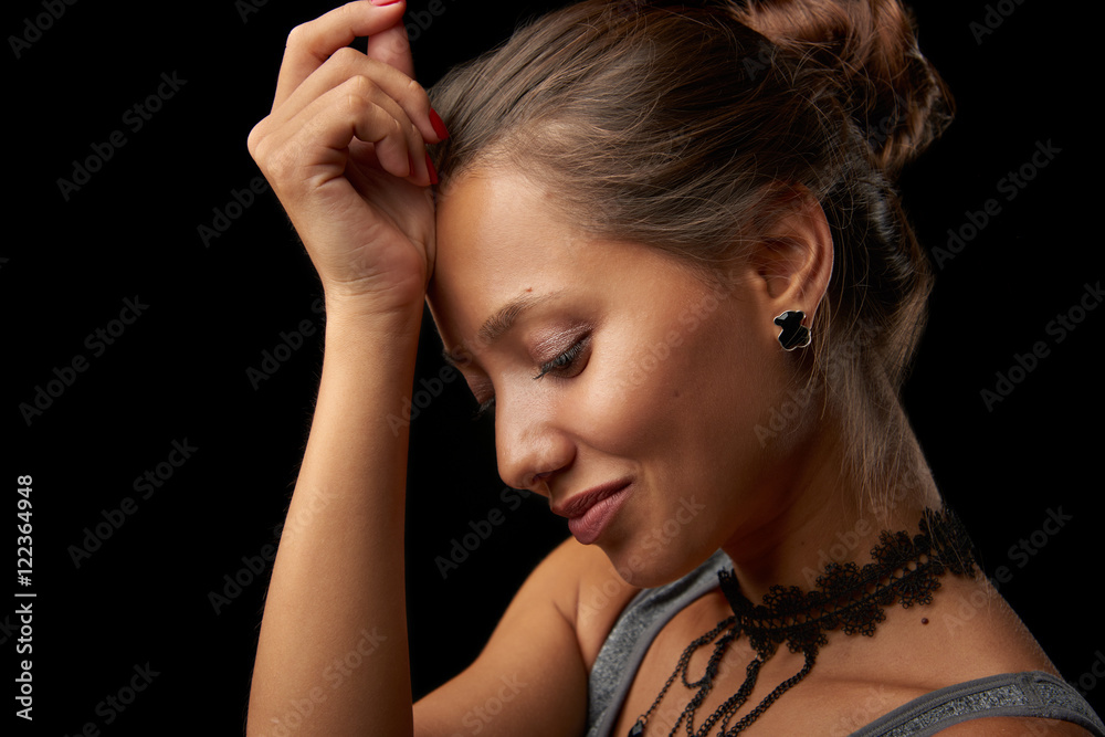 Obraz premium One girl profile portrait