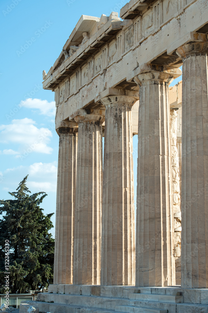 Fototapeta premium Columns of Partenon, Acropolis of Athens, Greece