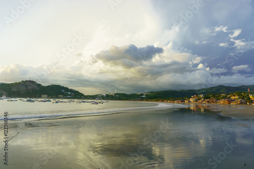 san juan del sur beach during sunset © carles
