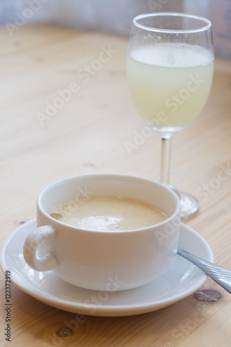 Corn soup with lemon juice