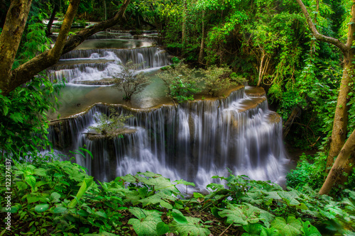 Fototapeta Naklejka Na Ścianę i Meble -  Huay Mae Khamin, Paradise Waterfall located in deep forest of Thailand.
