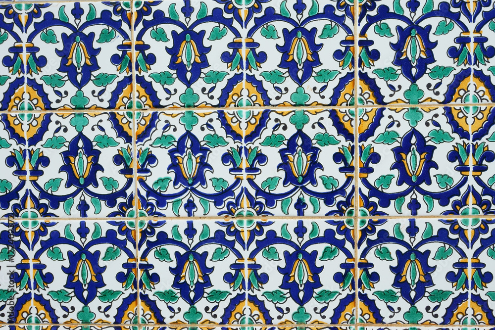 oriental pattern on the finishing tile