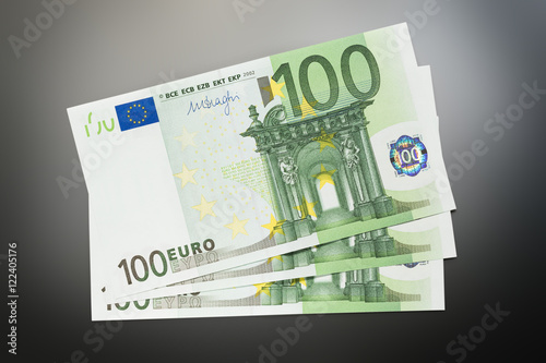 One hundred euro banknotes