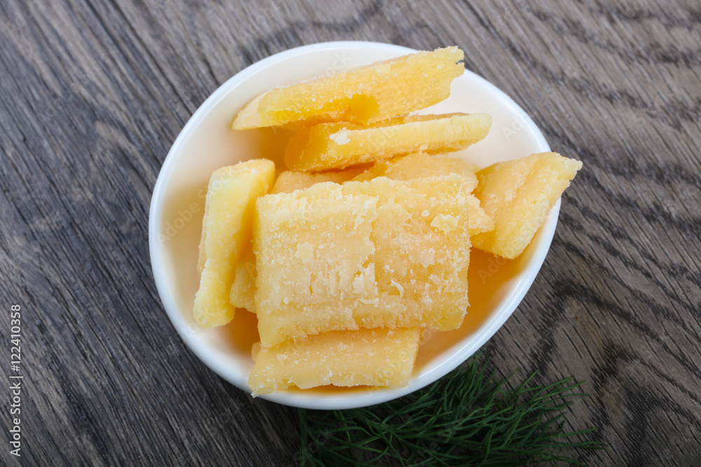 Crunchy parmesan cheese