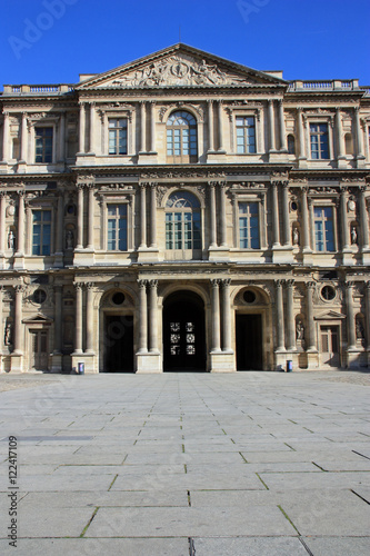 Pavillon de la Cour Carrée du Louvre à Paris, France