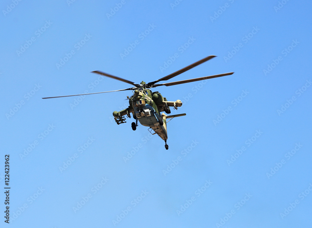 Perform  flight by the modern russian attack helicopter Mi 28 

