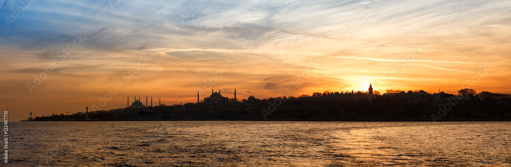 Istanbul silhouette