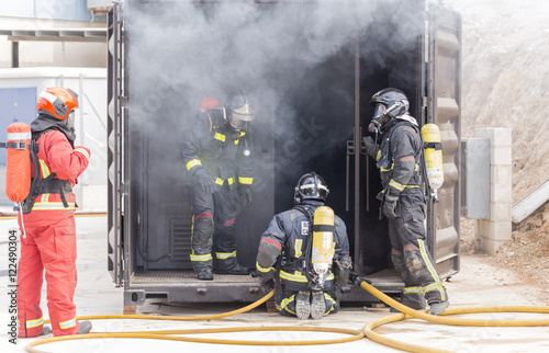 Practices in a flashover container