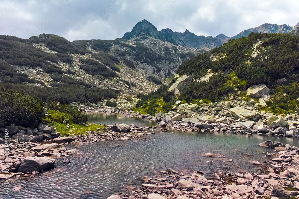 Fototapeta premium Upper Muratovo lake, Pirin Mountain, Bulgaria