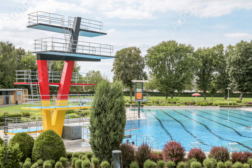  Elsdorf, Rhein-Erft-Kreis, Erftkreis, Regierungsbezirk Köln, Freibad, Festhalle, Rathaus, Braunkohle Tagebau, Umsiedlung, Energie, 