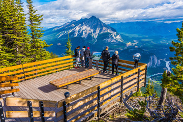 Wandcirkels Gondels Uitzicht vanaf Sulphur Mountain Banff  © DILIP