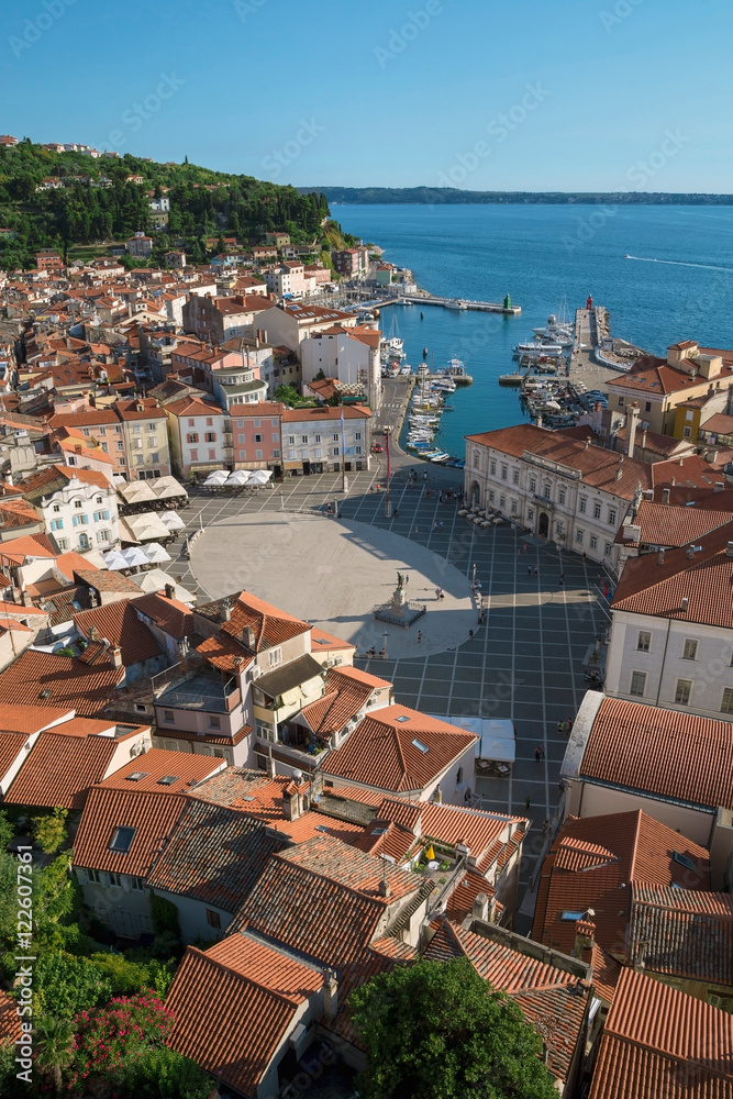 Naklejka premium Above view of Piran with port and Tartini Square, Slovenia