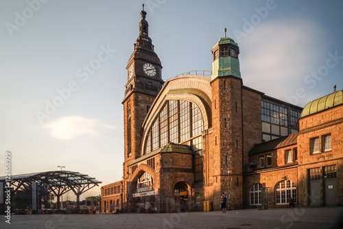 Hamburg Hauptbahnhof photo
