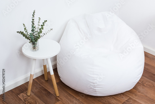 simple decor objects, minimalist white interior photo
