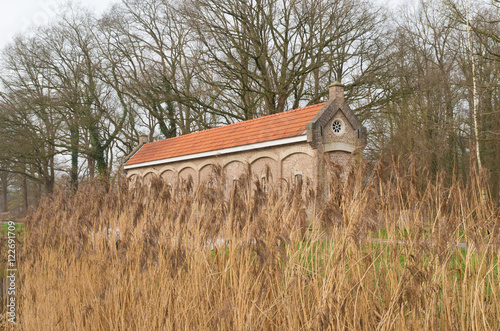 sluice house photo