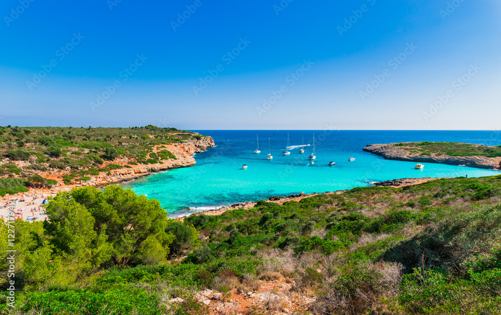 Spanien Sommer Urlaub Insel Meer Mallorca Aussicht auf die Bucht Cala Varques