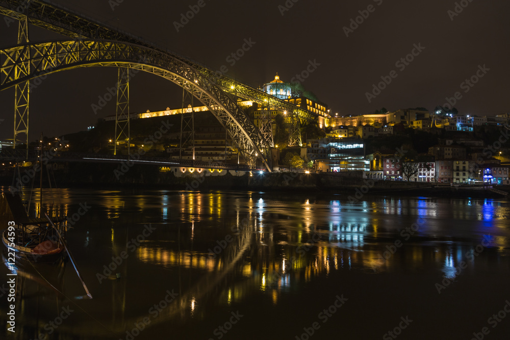 Naklejka premium Portugal Porto Bridge