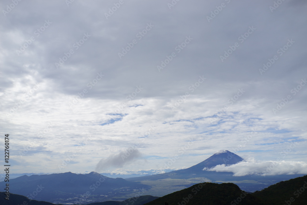 箱根駒ヶ岳からの景色　風景　富士山　空　雲　