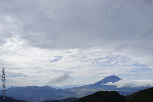 箱根駒ヶ岳からの景色　風景　富士山　空　雲　 © Yuko