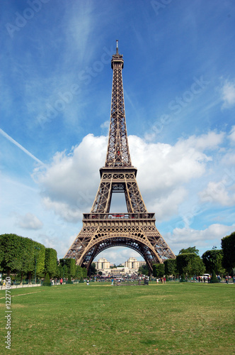 Eiffel Tower © Mikoaj