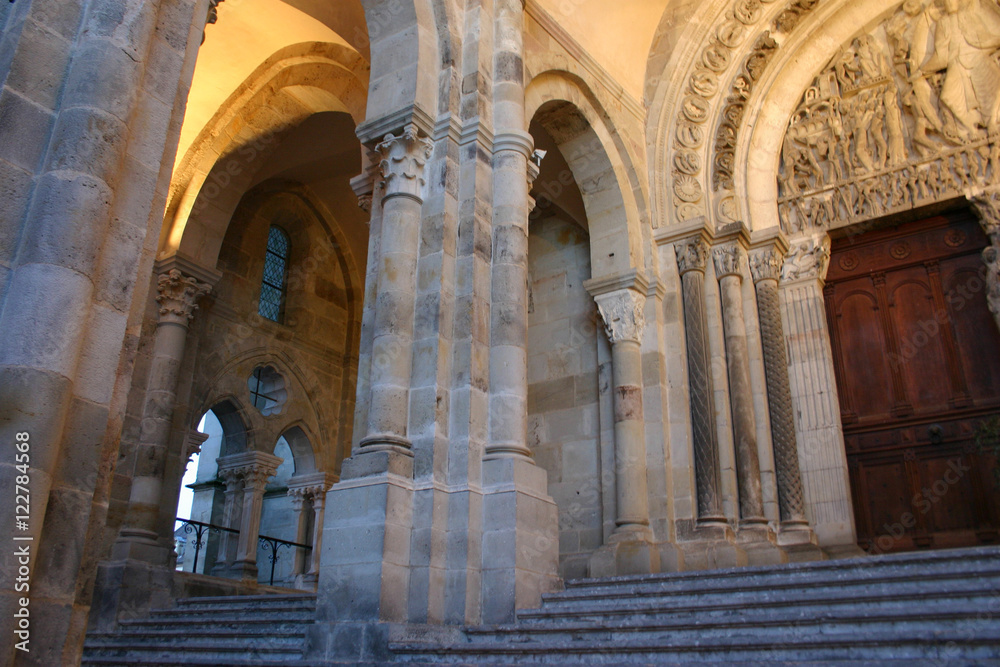 Saint-Lazare cathedrale in Autun
