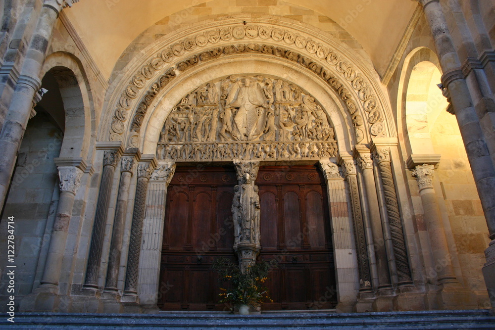 Saint-Lazare cathedrale in Autun
