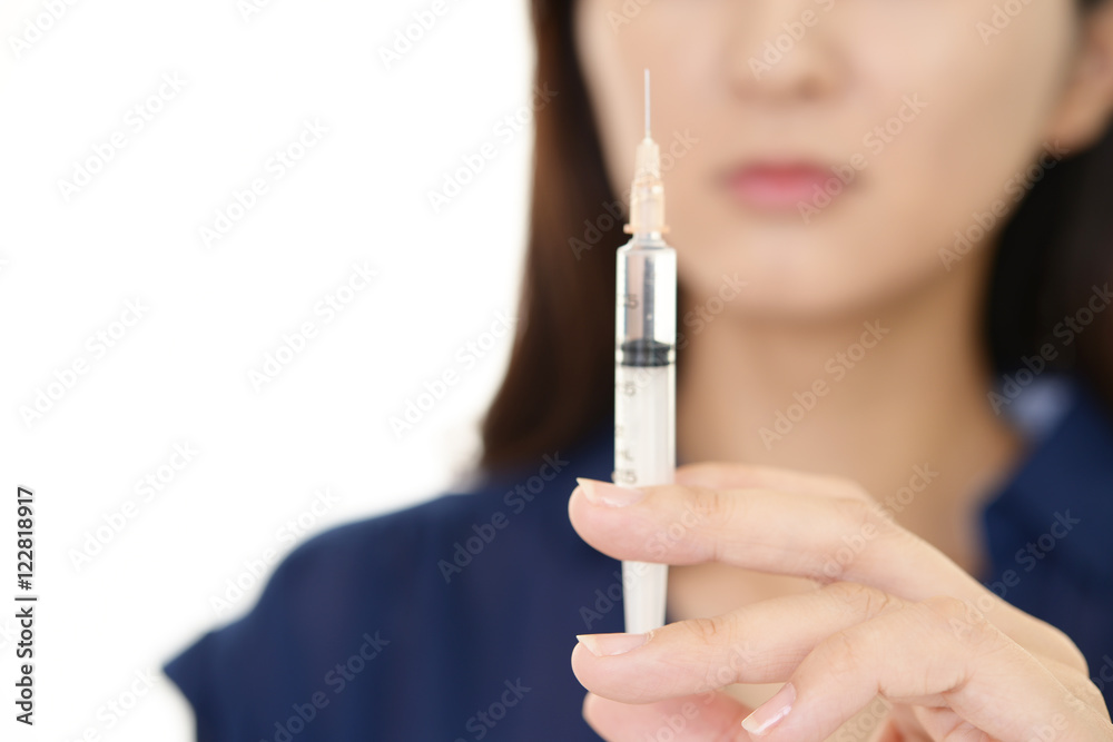 女性・注射