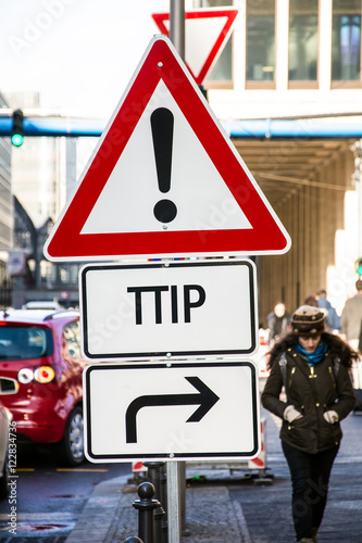 Schild 74 - TTIP