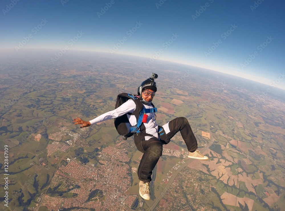 Obraz premium Skydiving having fun girl