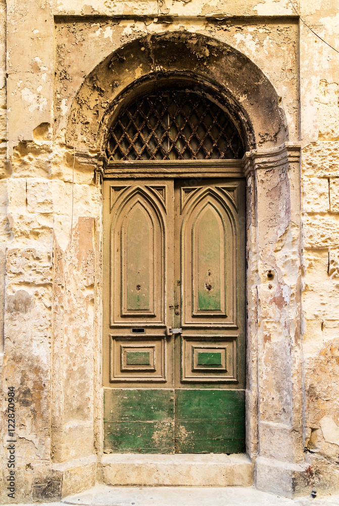 Malta door