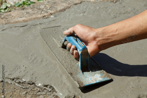 Hand masonry cement plastering work