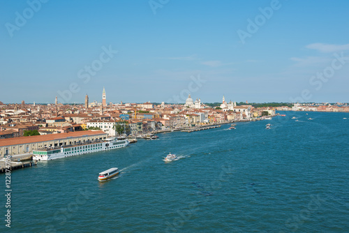 Fototapeta Naklejka Na Ścianę i Meble -  Hafen Venedig