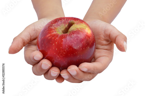 una alimentación saludable de una manzana roja deliciosa y nutritiva, perfecto para refacción del colegio, universidad o lugar de trabajo. fondo blanco para un recorte fácil.