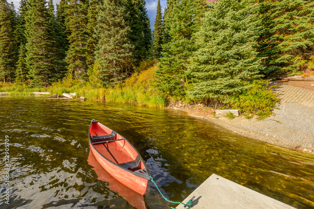 Fototapeta premium boat on the lake