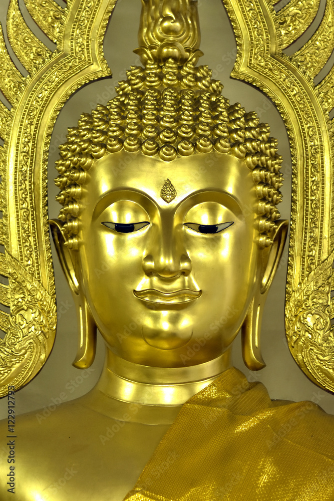 The face of the golden Buddha