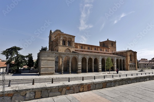 Exterior de La basílica de los Santos Hermanos Mártires, Vicente, Sabina y Cristeta,  San Vicente,  templo románico de Ávila, España photo
