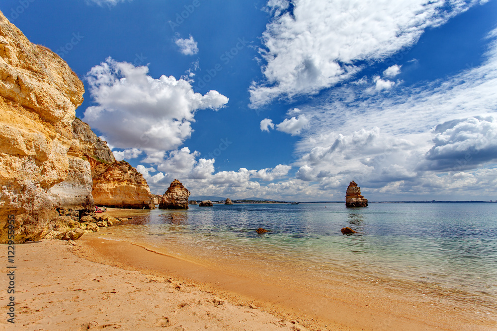 Fototapeta premium Atlantic ocean - Camilo beach Lagos, Algarve, Portugal