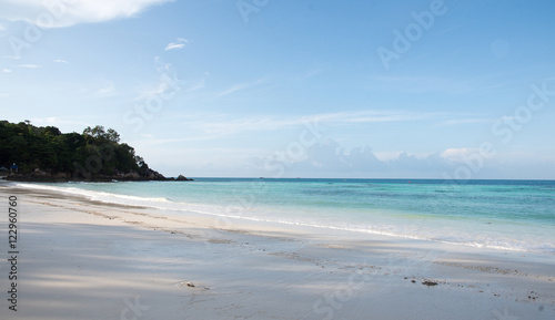 Fototapeta Naklejka Na Ścianę i Meble -  beach  nature  white sand, seawater Sai Beach Koh LIPE in Thaila