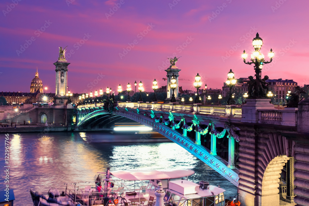 Alexandre Bridge in Paris at night