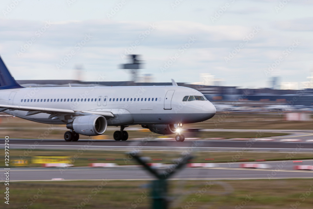 starting airplane speed blur