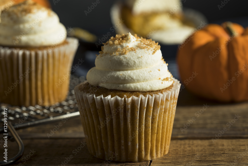 Sweet Homemade Pumpkin Spice Cupcakes Sweet Homemade Pumpkin Spice Cupcakes