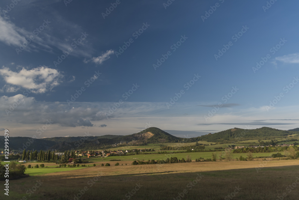 Fototapeta premium Autumn sunny day with white clouds