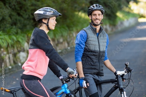 Biker couple with mountain bike on the road © WavebreakMediaMicro