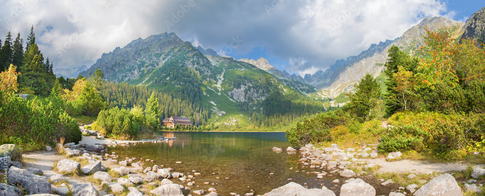 Obraz premium High Tatras - Popradske Pleso lake and Chalet
