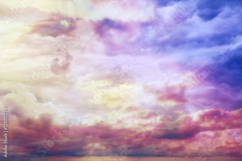 watercolor sky texture, background pink clouds © kichigin19
