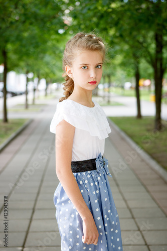 Portrait of a beautiful young girl in the Park