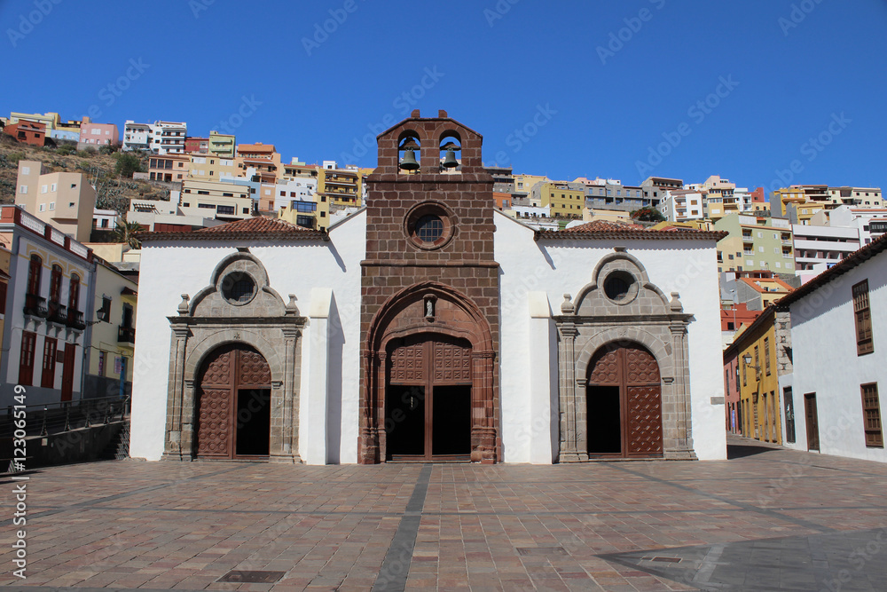 Fototapeta premium Iglesia de Nuestra de la Asunción en San Sebastián de la Gomera