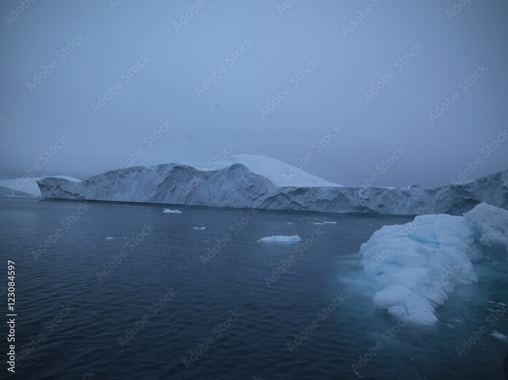 icebergs are on the arctic ocean