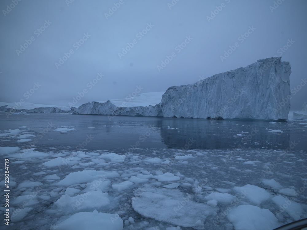 icebergs are on the arctic ocean icebergs are on the arctic ocean
