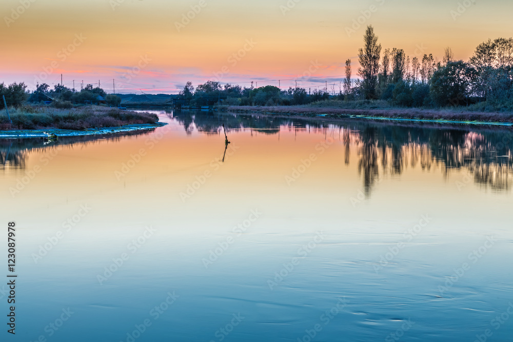 Fototapeta premium blue hour on fishing house